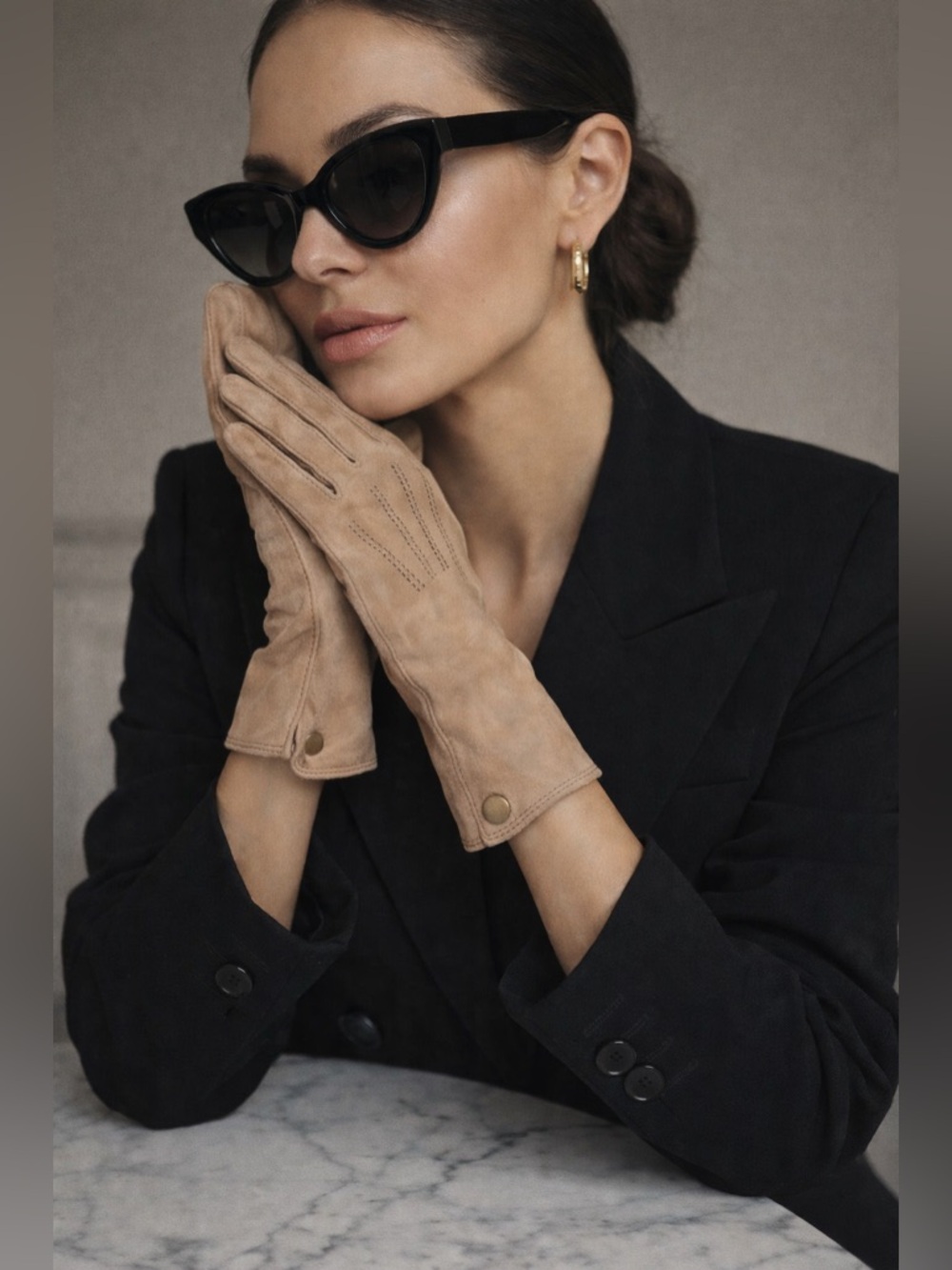 Vintage 1960s 1970s Lambskin Gloves Made in Czechoslovakia Women’s M 7.5 Button